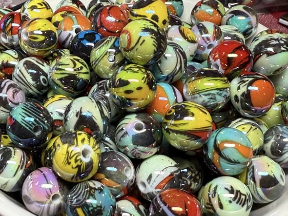 16mm classic comic book macro print beads