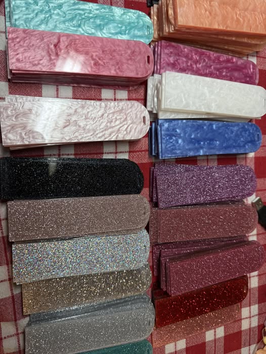 120.65mm mica and glitter bookmarks