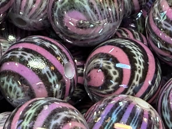 16mm pink and black uv coated bead.