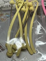 Beadable metal bookmark