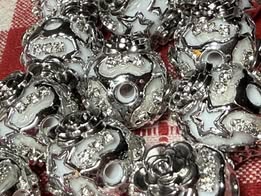 18mm acrylic blinged out rhinestone and metal beads