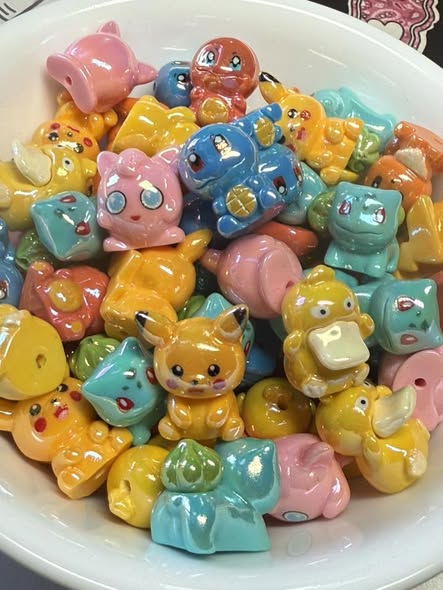 24mm uv coated Pokémon 3d acrylic focal bead