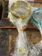 Beadable magnifying glass