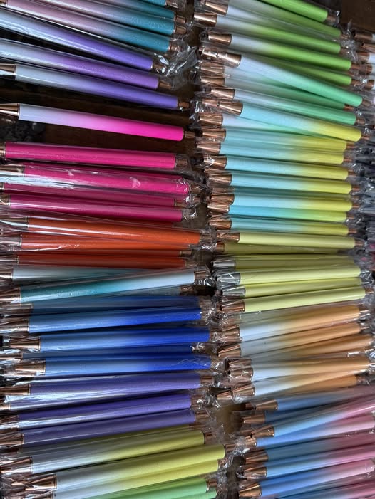 Top quality metal pens for pen wraps.