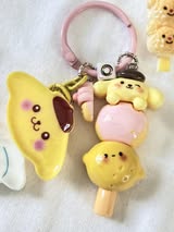 Cute little charm with all the detailed goodies.