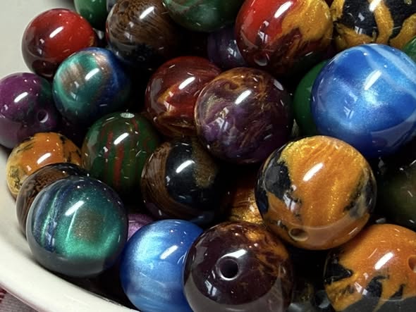 16mm resin cat’s eye tri-color marbled bead