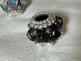 20mm fancy beads with heart and pearl