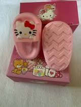 55mm erasers. Comes as a set of sandals super cute!