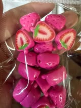 18mm strawberry beads 15 pieces