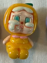 38mm 3D crybaby figure with uv coating beads