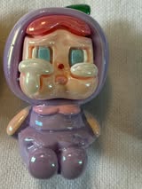 38mm 3D crybaby figure with uv coating beads