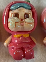 38mm 3D crybaby figure with uv coating beads
