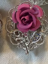 30mm Acrylic Roses Brooch with Rhinestone Leaf | Fluffy Stuff VT