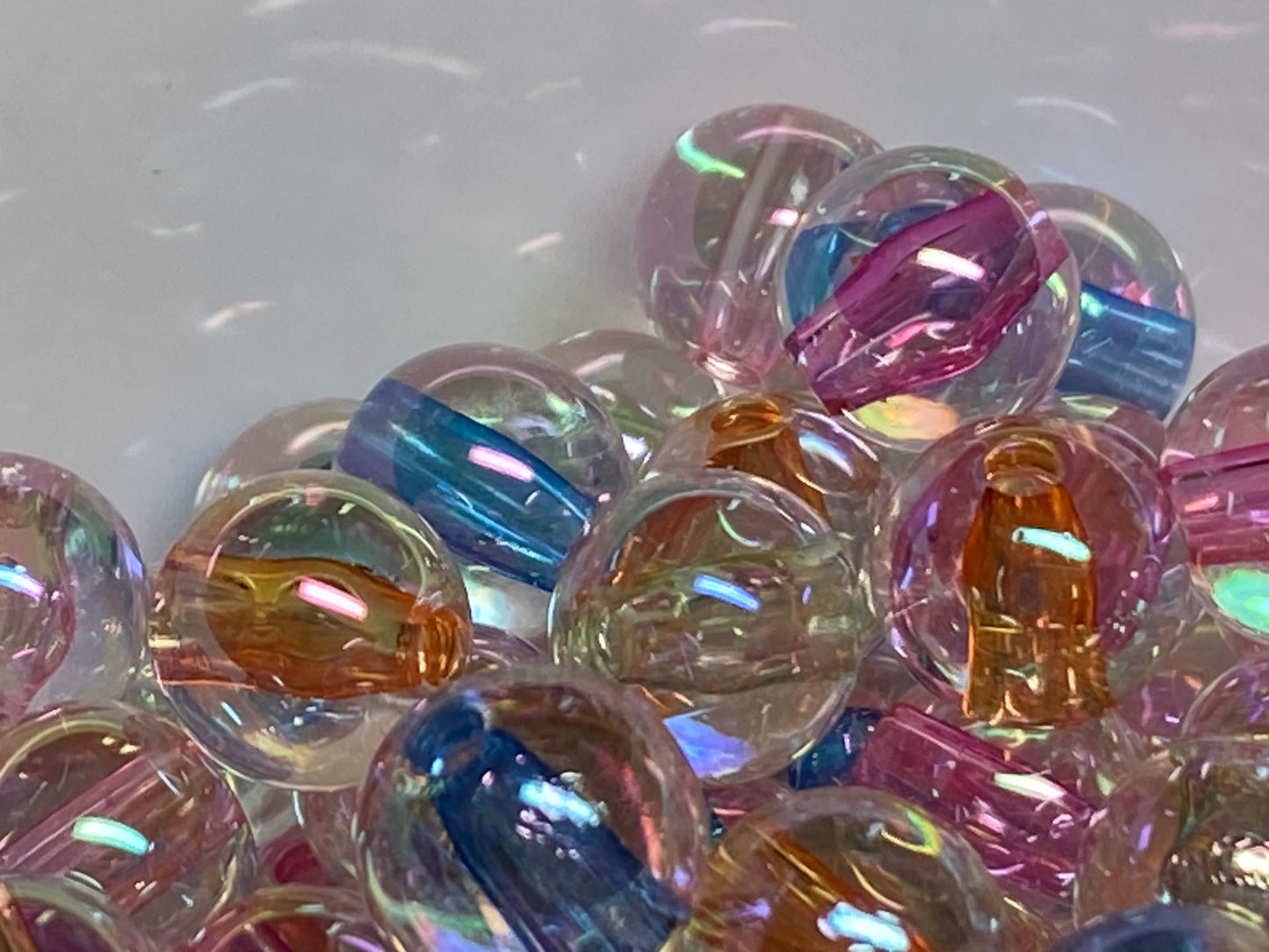 8mm clear with colored center rod hole bead