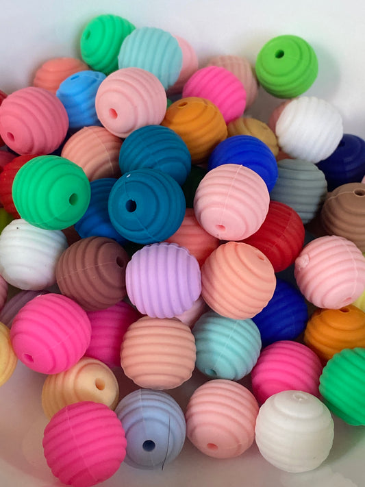 14mm silicone yarn beads