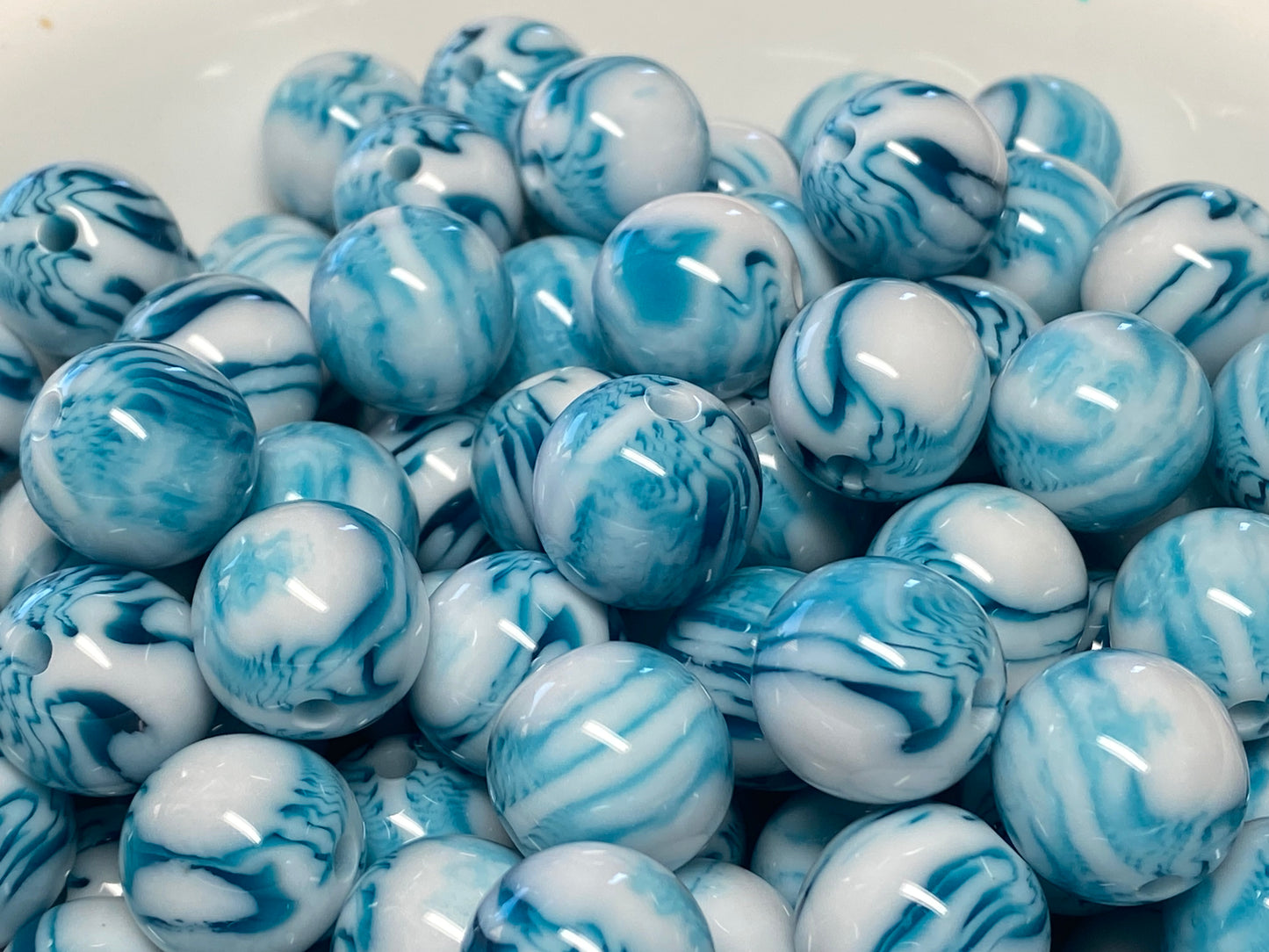 16mm coastal waves marbled bead