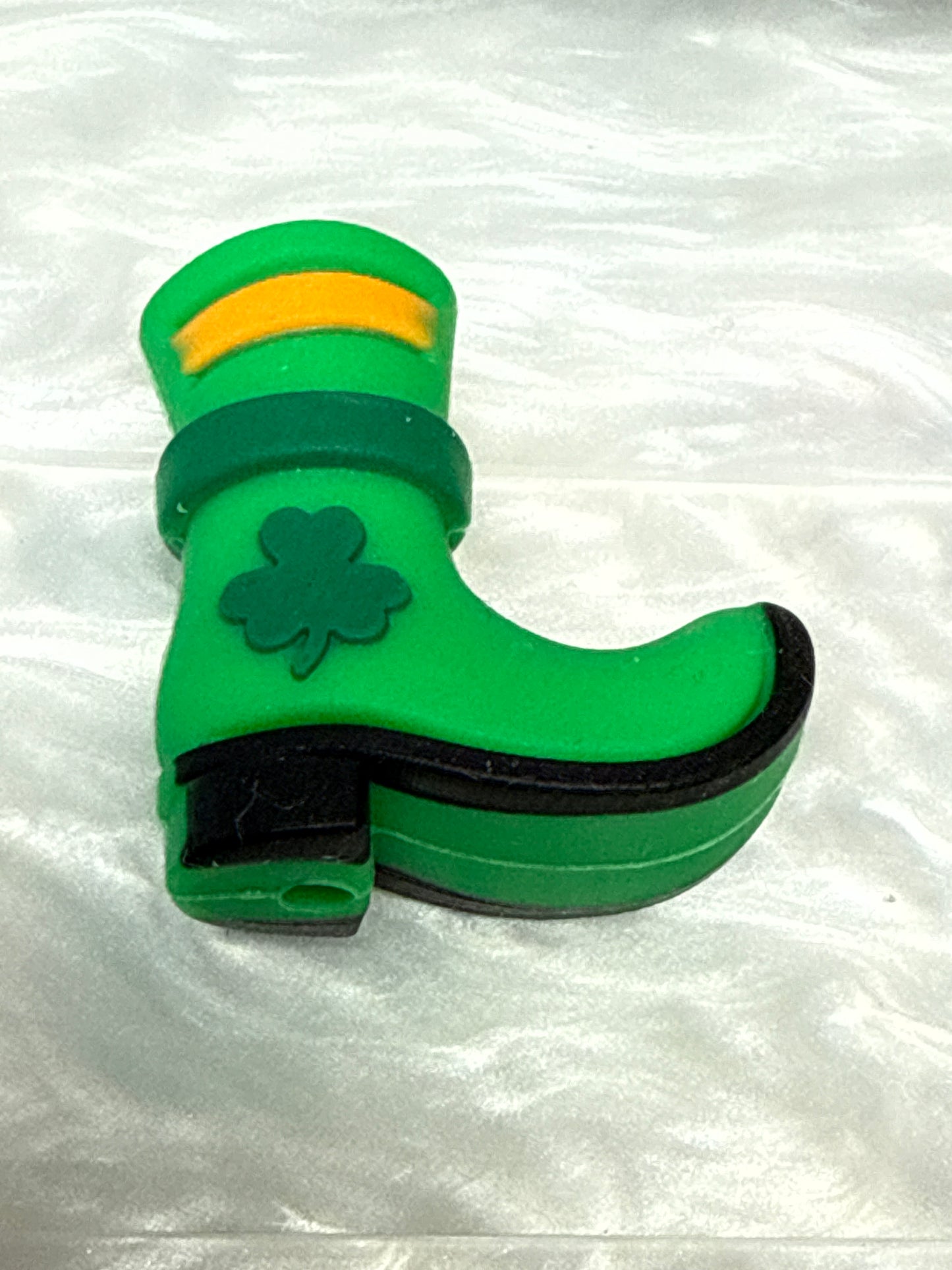 Silicone focal beads