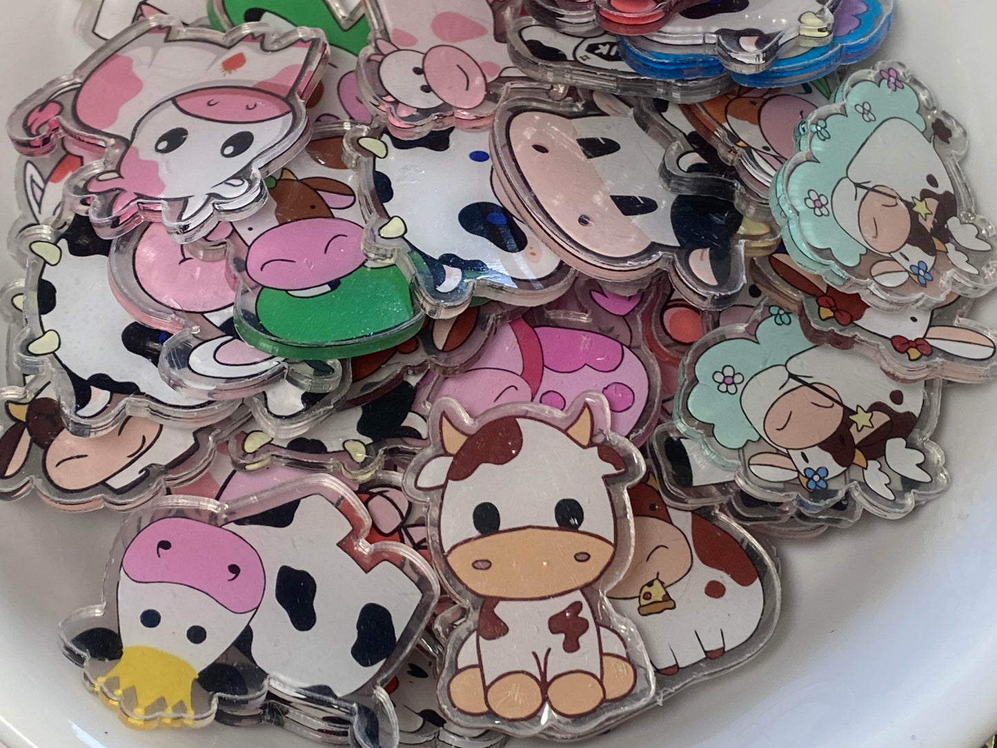 4cm double sided acrylic flat back cow charms