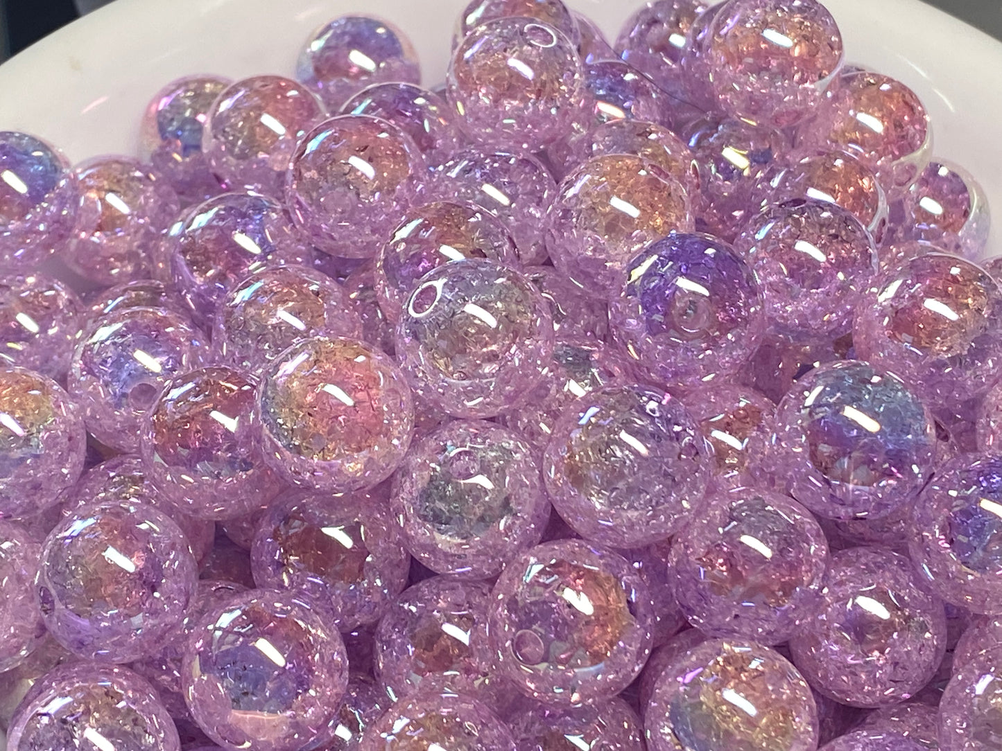 16mm lilac crackle bead