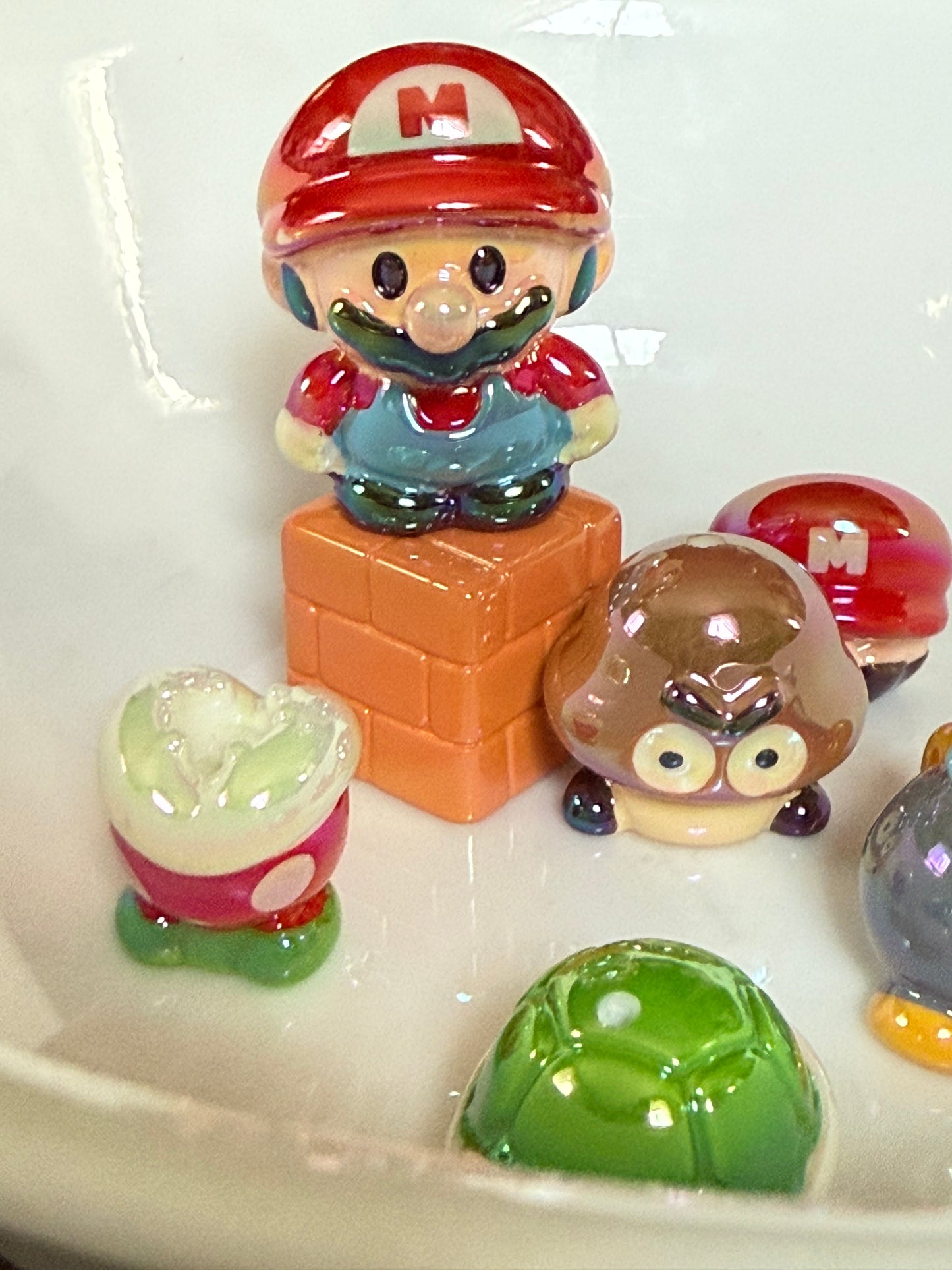 20-30mm excellent quality Mario super glossy bead