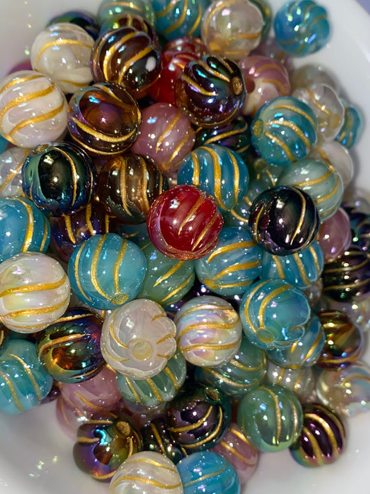 Vintage gold swirl beads