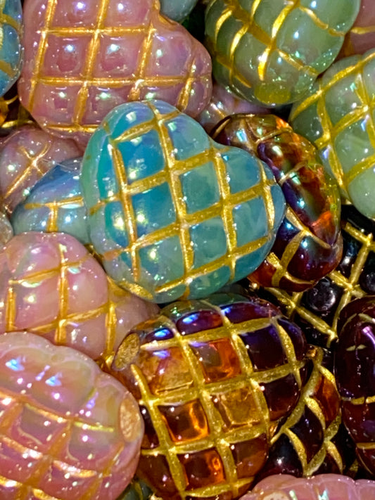 18mm waffle heart bead