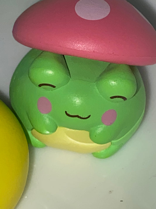 22mm 3D fun little frogs