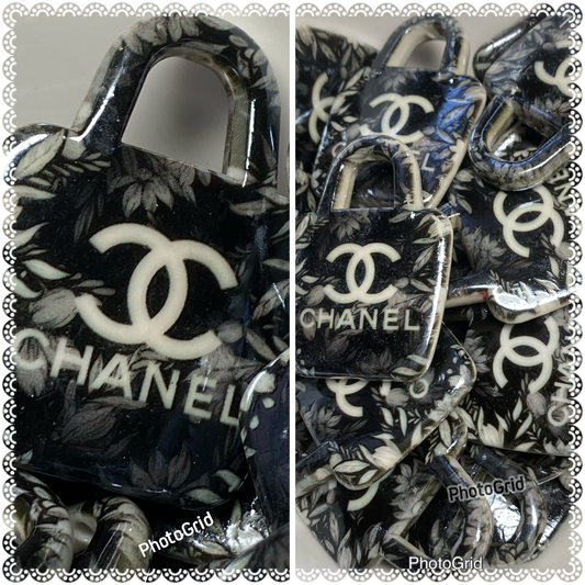 50mm CC black and white floral purse beads