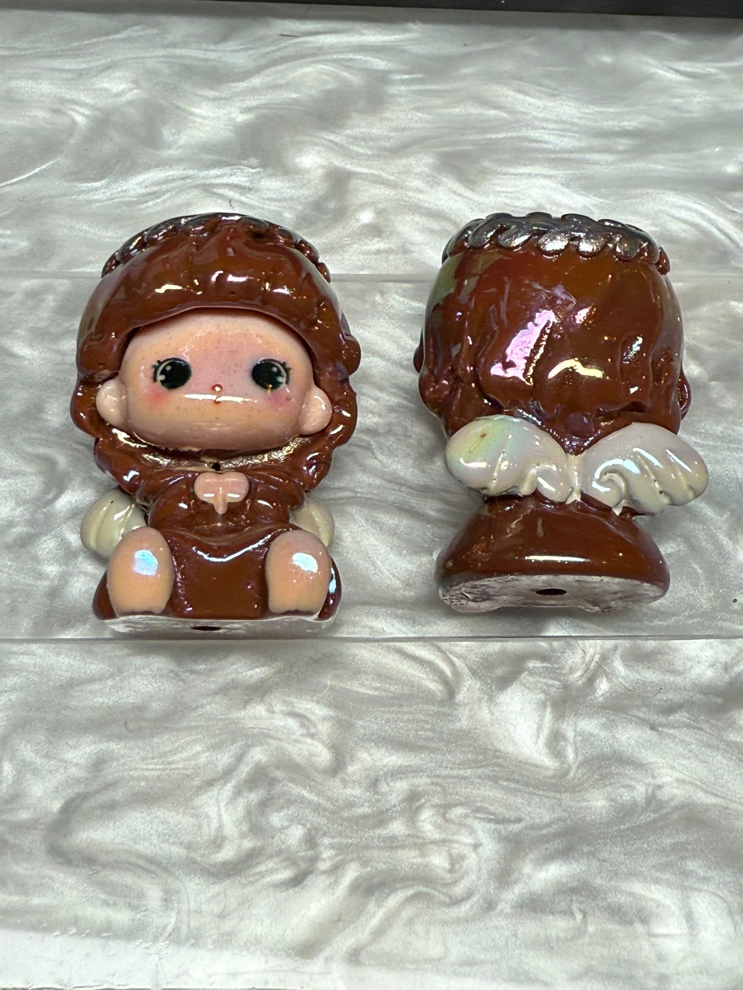 30mm acrylic angel beads