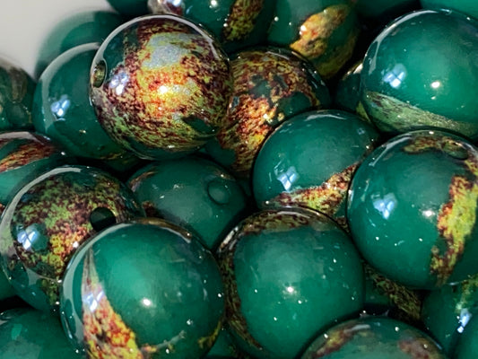 16mm Forrest green vintage swatch bead